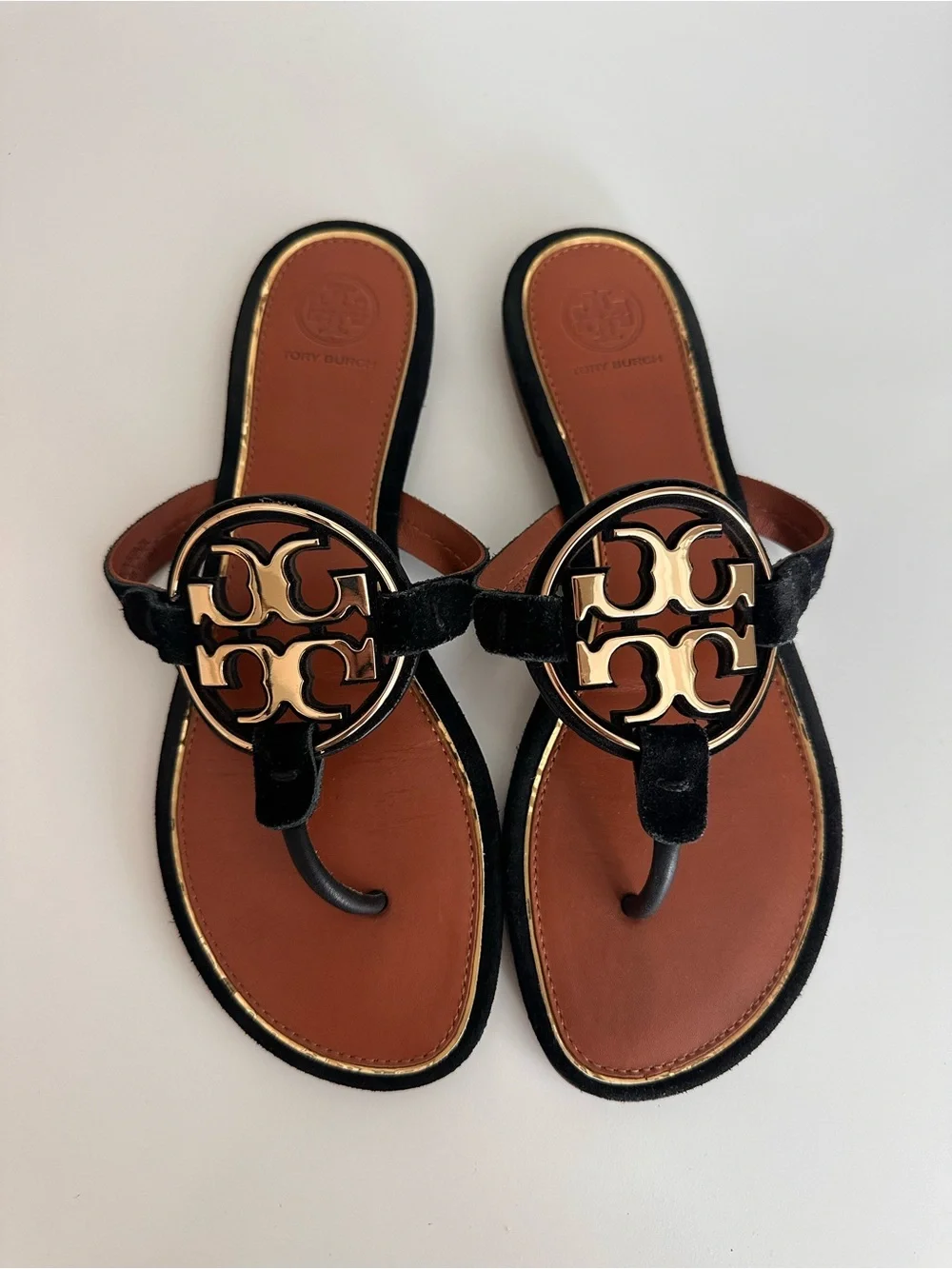 Tory Burch Miller Suede Sandals Black Gold Logo Thong Size 8